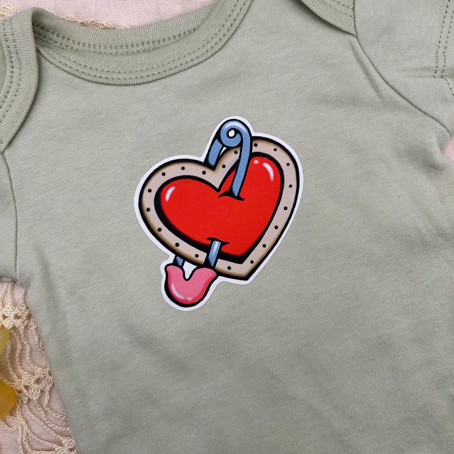 Short Sleeve Onesie - Safety Pin Heart - Green