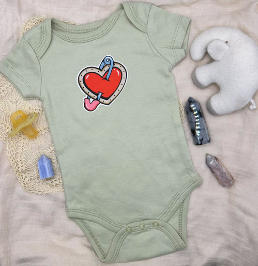 Short Sleeve Onesie - Safety Pin Heart - Green
