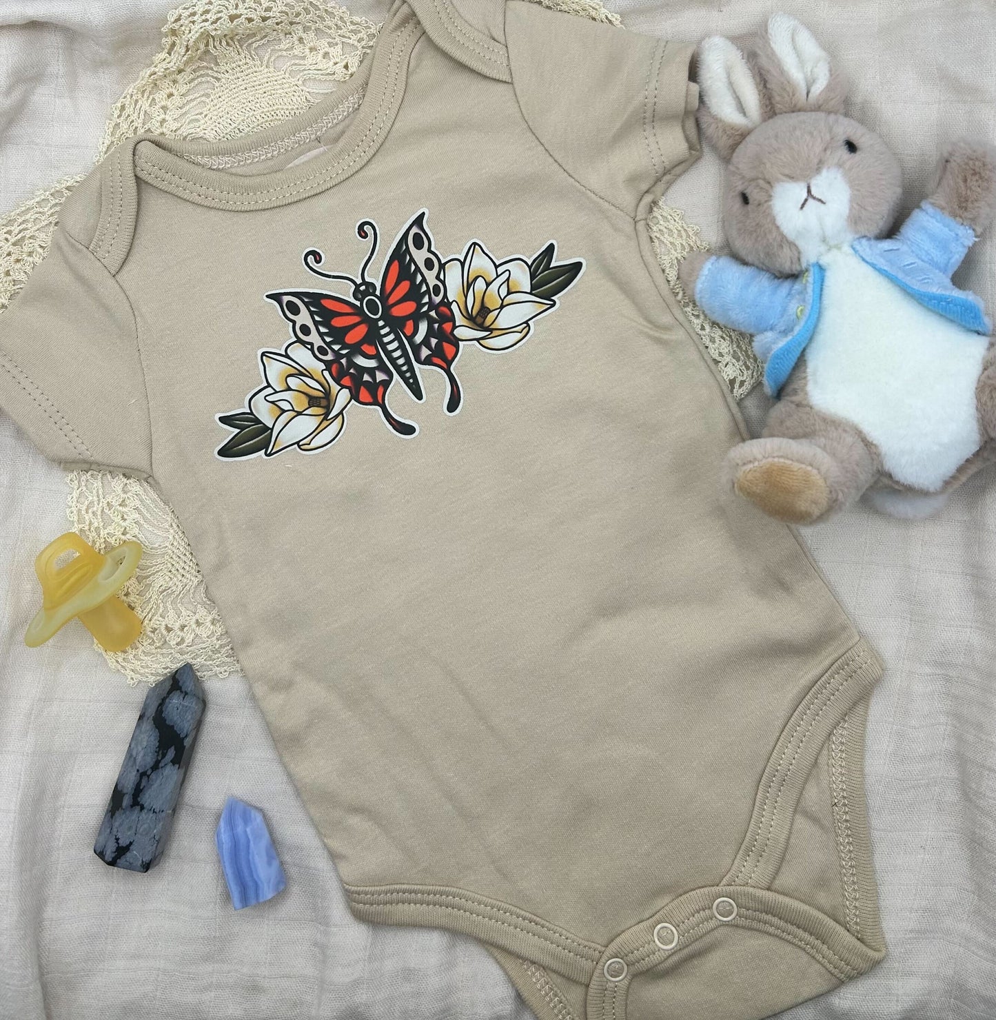 Short Sleeve Onesie - Butterfly and Flowers - Brown