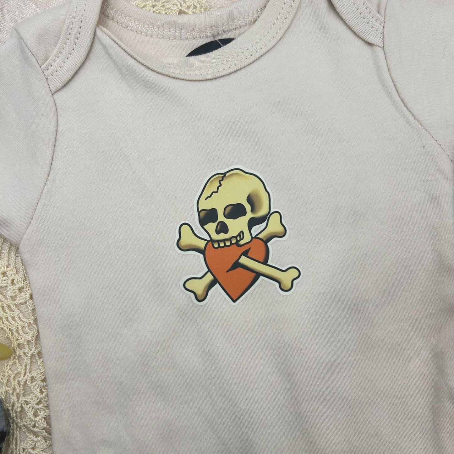 Short Sleeve Onesie - Skull and Bones - Beige