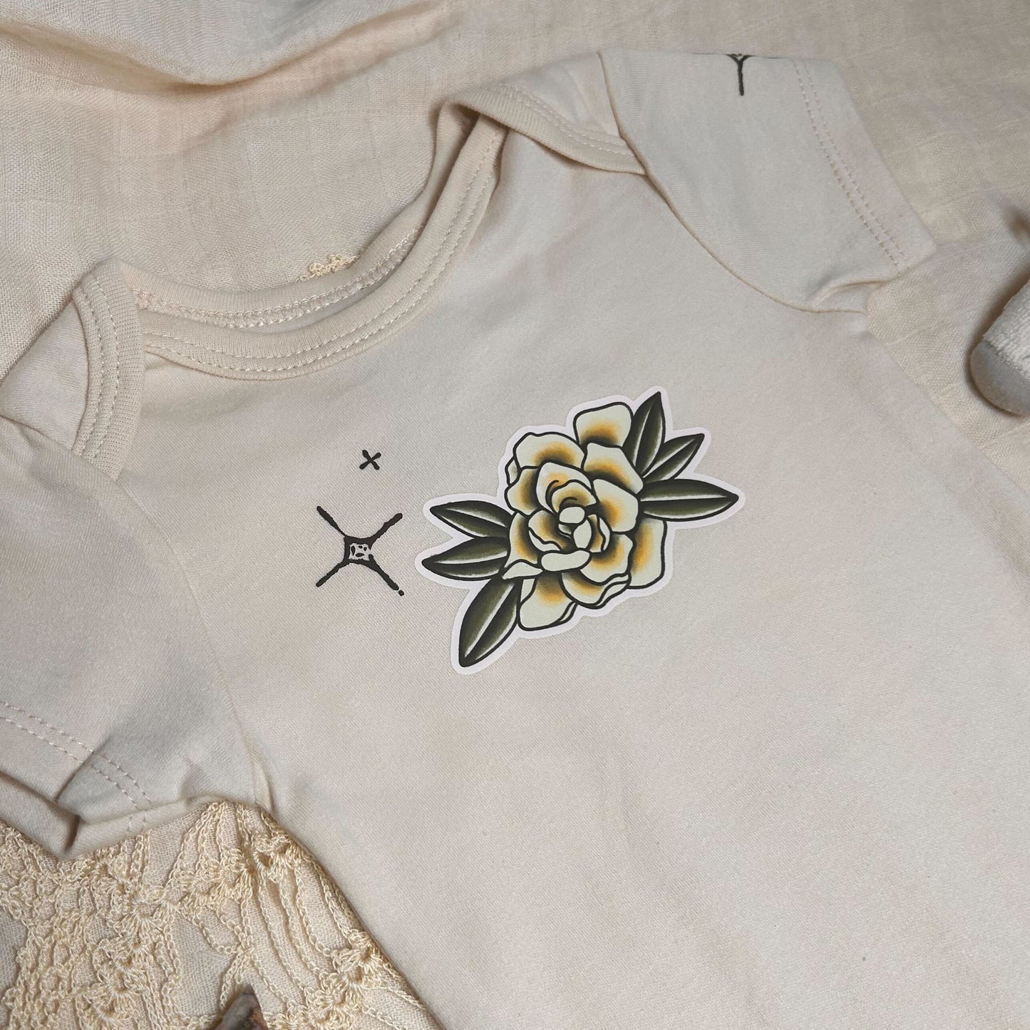 Short Sleeve Onesie - Flower with Black Sparkle - Yellow