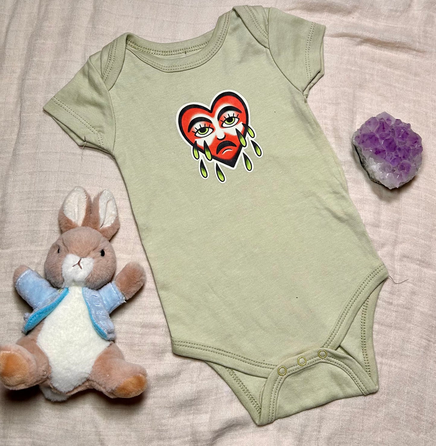 Short Sleeve Onesie - Weeping Heart - Green