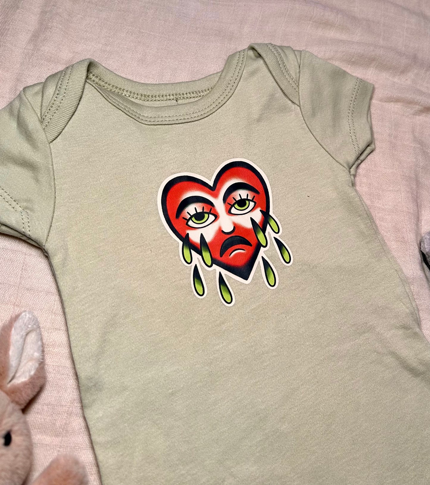 Short Sleeve Onesie - Weeping Heart - Green